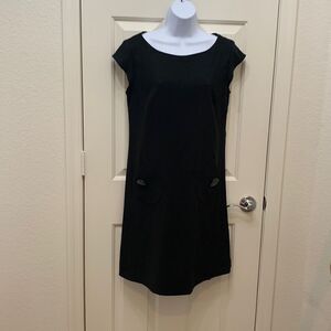 Dress Barn Size 8 Black Scoop Neck Cap Sleeve Front Pockets Zippered Back Midi